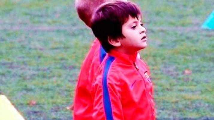 Las primeras fotos de Thiago Messi entrenando en Barcelona