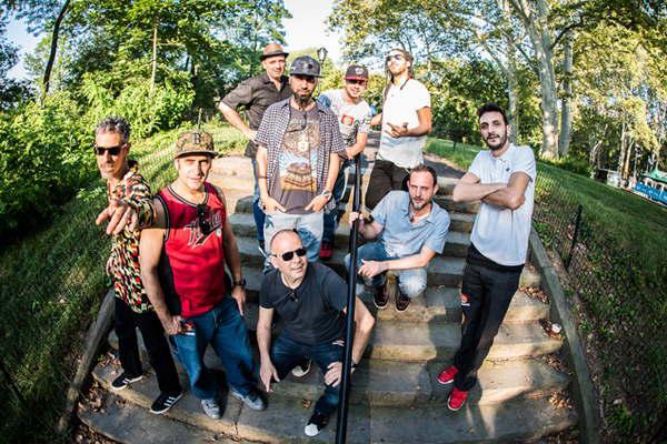 Alas canciones la nueva poesiacutea de Los Cafres llevada al disco