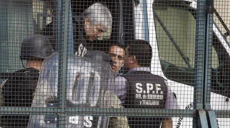 Laacutezaro Baacuteez discutioacute con el fiscal y se desligoacute de Cristina