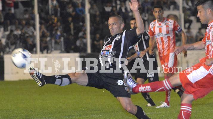 El Tren del Oeste quiere seguir sumando en su paso por la B Nacional Foto archivo