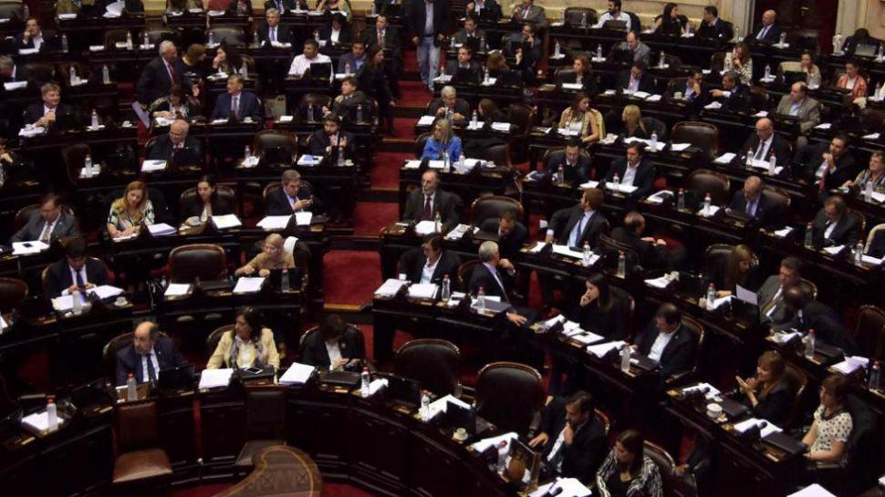 Diputados le dio media sancioacuten al primer presupuesto de Macri