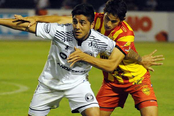 La Lepra vencioacute a los correntinos