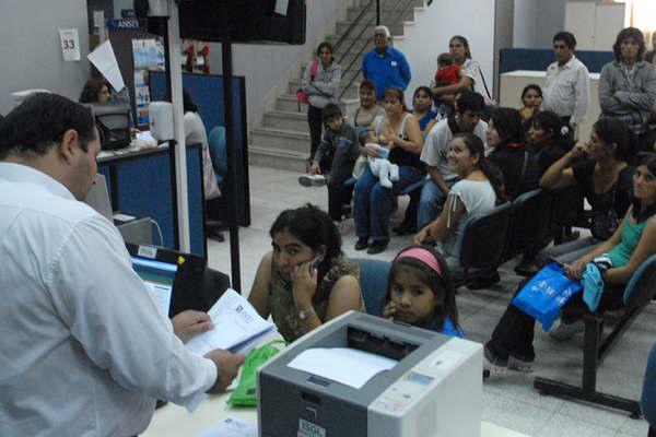 La proacutexima semana la Anses atenderaacute en Villa Atamisqui Medelliacuten y Loreto