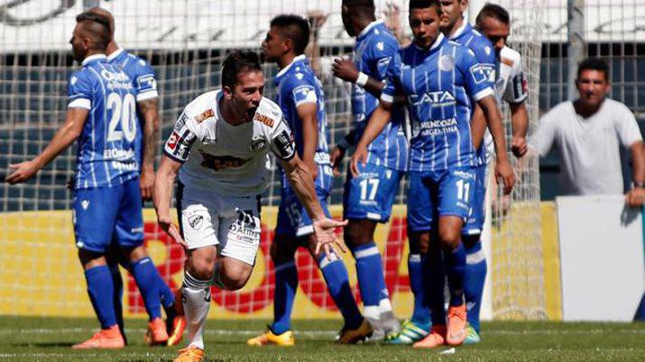 Quilmes vencioacute a Godoy Cruz y se escapa de la zona caliente