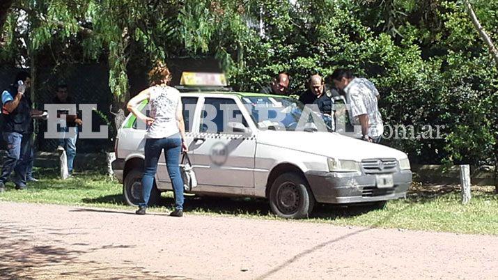 Misterio- encuentran el cuerpo de un taxista dentro de su auto