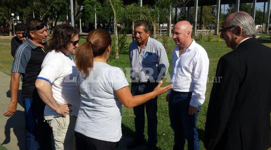 Mac Allister entregoacute subsidios a entidades deportivas con la gobernadora