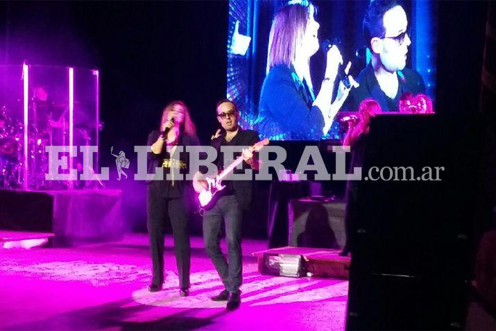 La cantante en su presentación en el 25 de Mayo