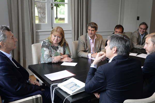 Macri felicitoacute a Trump y ordenoacute tender puentes con el nuevo presidente