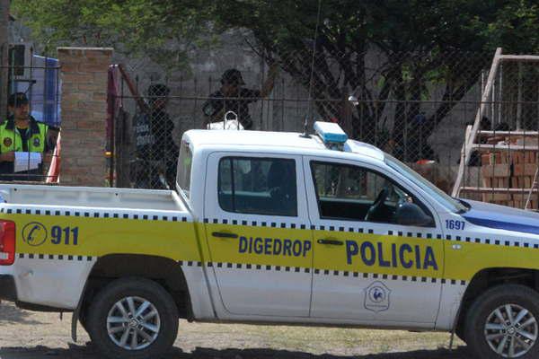 Desbaratan una banda narco que enfriaba la droga en Santiago