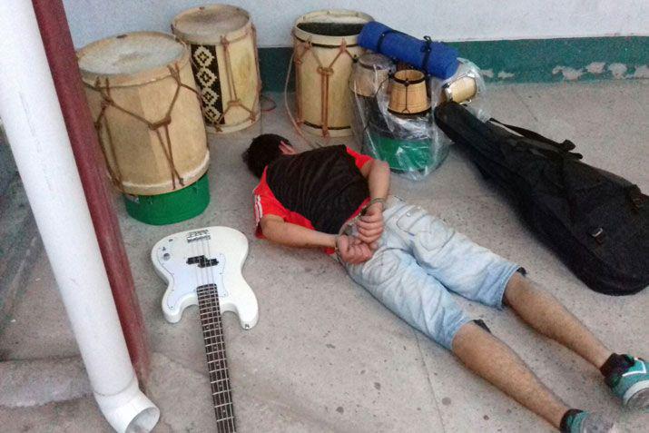 Detienen a delincuente y recuperan valiosos instrumentos musicales robados desde un colegio