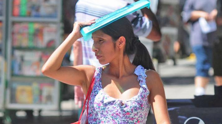 Con una jornada agobiante se esperan lluvias para la noche
