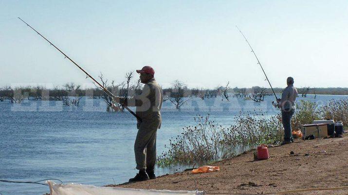 Mientras pescaba se descompensoacute y fallecioacute