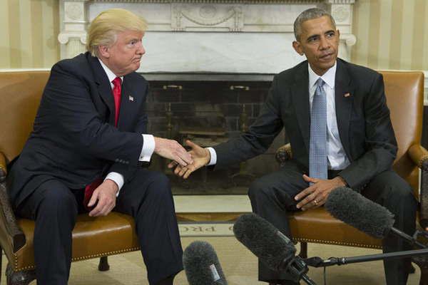 Obama y Trump se reunieron para acordar el traspaso del mando 