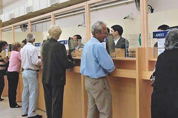 Al menos 100 mil santiaguentildeos cobraraacuten el bono de fin de antildeo de la Anses en diciembre