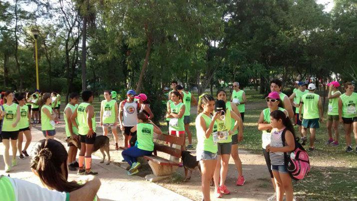 Con una multitudinaria participacioacuten se corrioacute el Maratoacuten Aniversario de EL LIBERAL