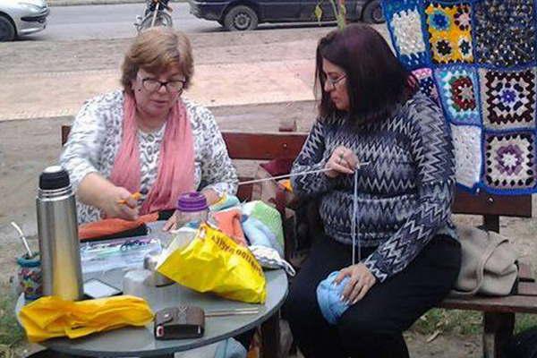Las Tejedoras Solidarias necesitan donaciones de hilos lanas y puntillas