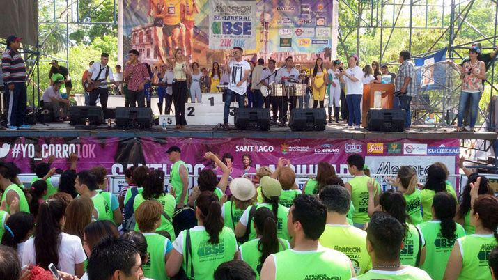 Imaacutegenes de una jornada inolvidable para los santiaguentildeos