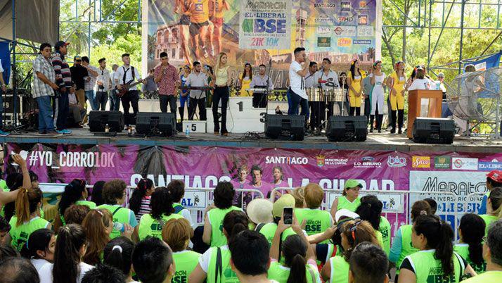 Imaacutegenes de una jornada inolvidable para los santiaguentildeos