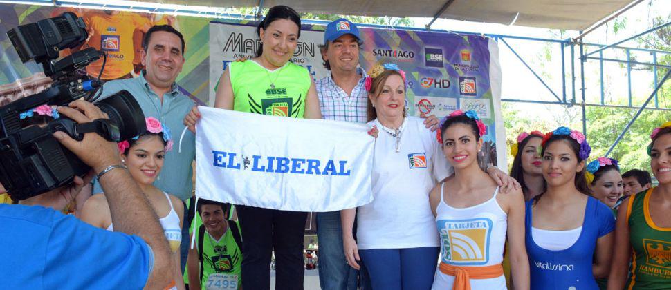 Imaacutegenes de una jornada inolvidable para los santiaguentildeos