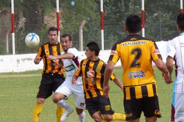 El Aurinegro la pasoacute mal en Andalgalaacute