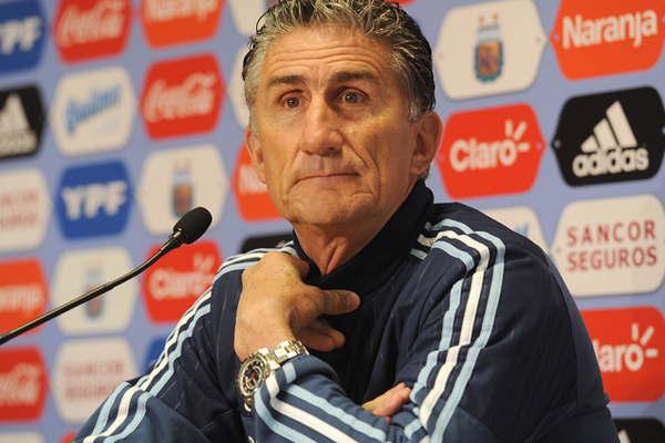 Saca pecho y se defiende de las criacuteticas