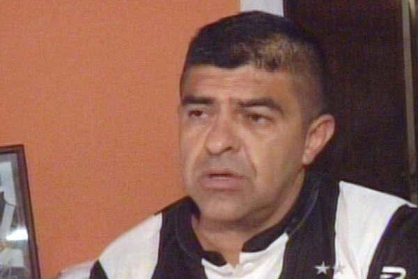 Realizaron disparos en la casa del jefe de la barra de Central Coacuterdoba