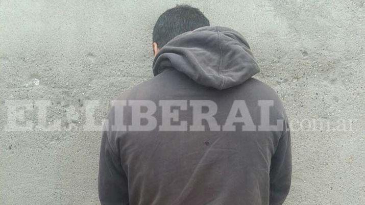 Quiso agredir a su propia madre con un cuchillo