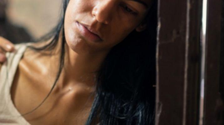 Fue drogada y violada por varios hombres durante seis diacuteas