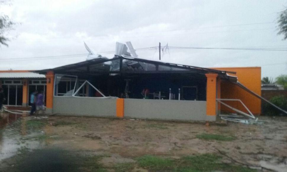 Las imaacutegenes del desastre que causoacute la tormenta en Antildeatuya