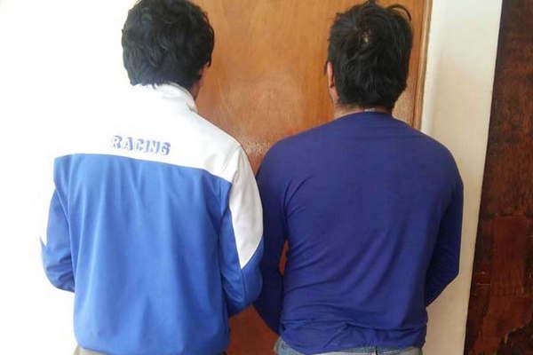 Amenazaron a una nintildea de 5 antildeos con una tumbera 