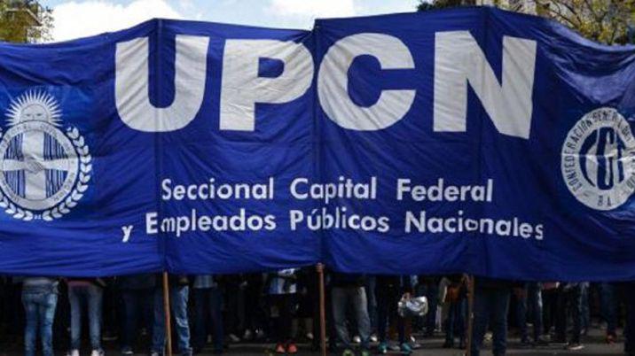 Estatales acordaron un bono de fin de antildeo que va de 2000 a 3500