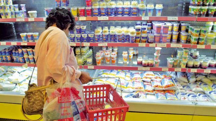 El consumo bsico de las familias sigue en baja