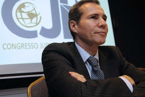 Antes de fin de antildeo ordenariacutean que  se investigue la denuncia de Nisman