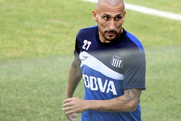 Pablo Guintildeazuacute se recuperoacute y podriacutea regresar ante Atleacutetico Rafaela