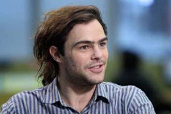 Peter Lanzani tentado para una serie mundial  