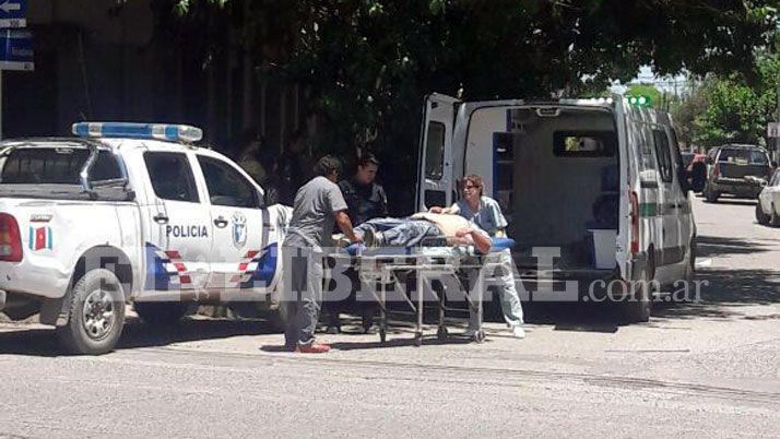 Embistioacute a una mujer se fugoacute y terminoacute protagonizando un choque muacuteltiple