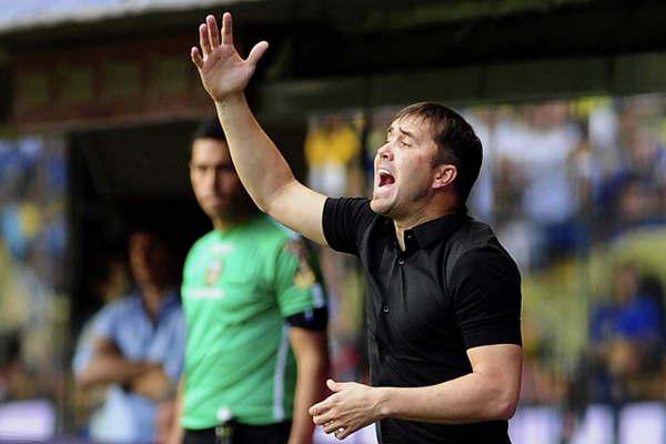 Coudet lamentoacute la roja a Gutieacuterrez y se quejoacute del aacuterbitro