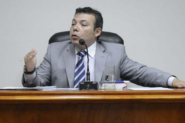 Pasaraacute 4 antildeos en la caacutercel por tocar partes iacutentimas de su hijastra 