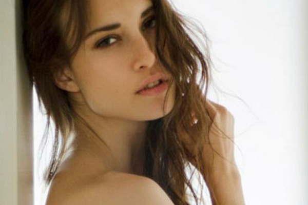 La novia de Mariano Martiacutenez en un portal de pornografiacutea
