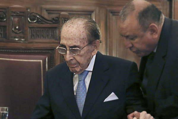 A los 98 antildeos fallecioacute  el ex juez de la Corte Suprema Carlos Fayt