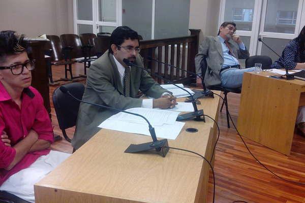 Seis antildeos de prisioacuten por despojar a un hombre de una motocicleta y armas 