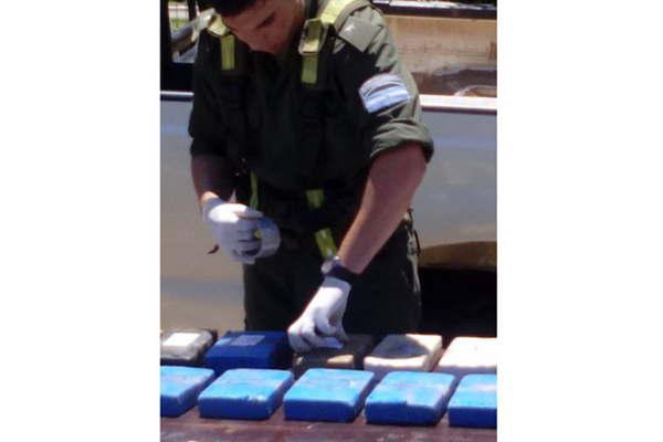 Allanaron la casa de uno de los detenidos el martes en Monte Quemado con cocaiacutena de maacutexima pureza