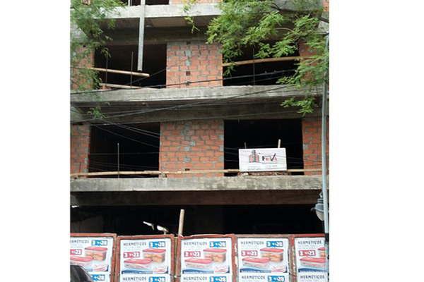 Estiman que hay 70 edificios en distintas etapas de construccioacuten en la Capital