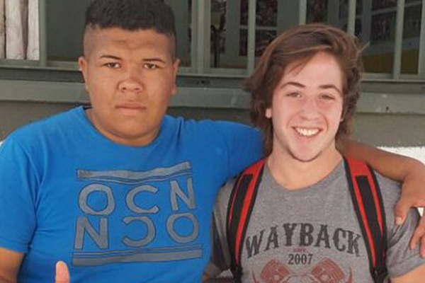 Lo asaltoacute lo buscoacute y lo ayudoacute a sumarse a un equipo de rugby