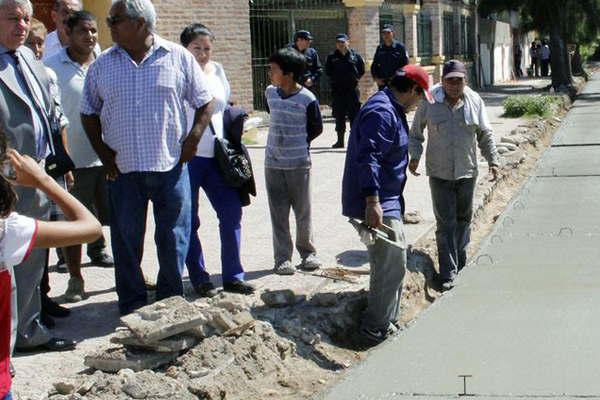 Infante enviaraacute en los proacuteximos diacuteas el proyecto del Presupuesto 2017 al Concejo Deliberante 