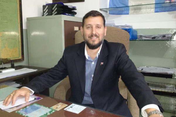 Javier Saleme asumioacute como director en el Registro Civil  de Las Termas de Riacuteo Hondo