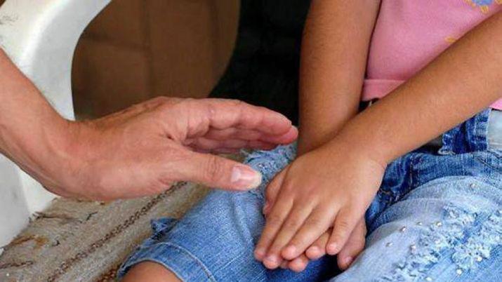 El adolescente abusó de sus dos hermanastras