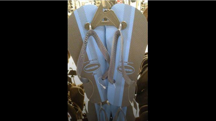 iexclNuevo viral iquestDe queacute color son las ojotas