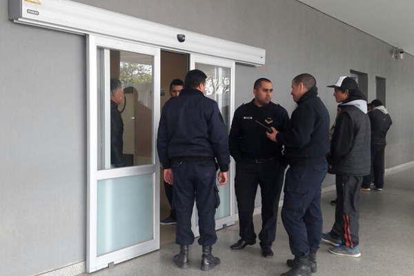 Fue a buscar a su nieto a la escuela se descompensoacute y fallecioacute