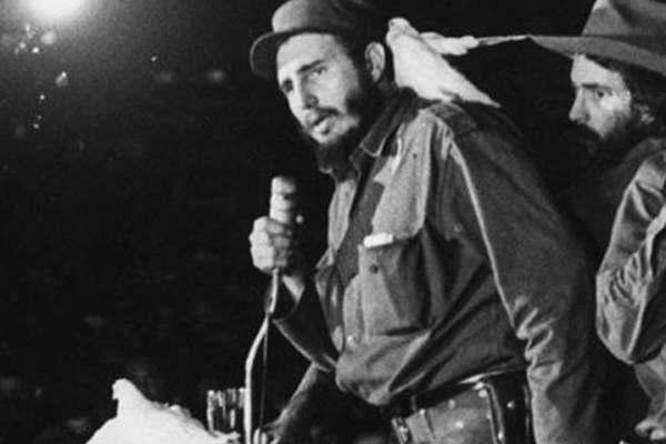 Condenadme no  importa la Historia me absolveraacute